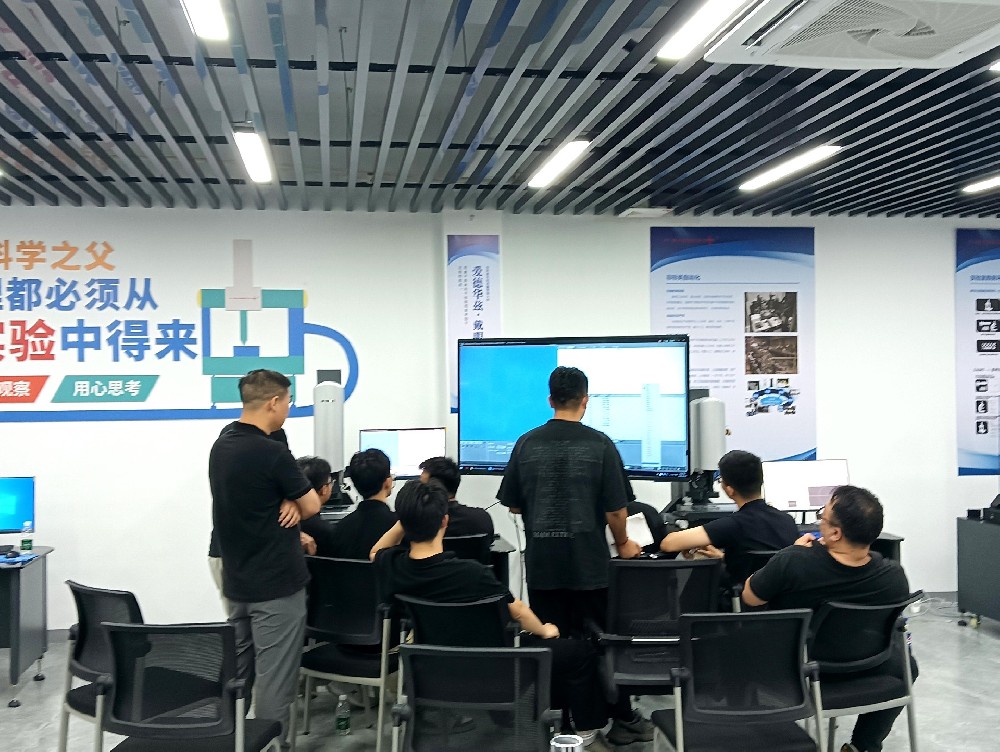 技术赋能海外合作伙伴｜精密测量设备实操培训圆满完成